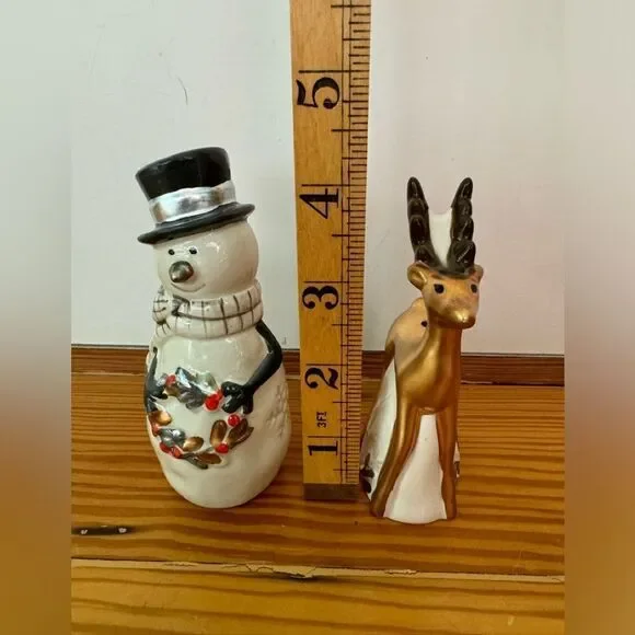 Fitz and Floyd Holiday Salt and Pepper Shakers - Picture 4 of 7
